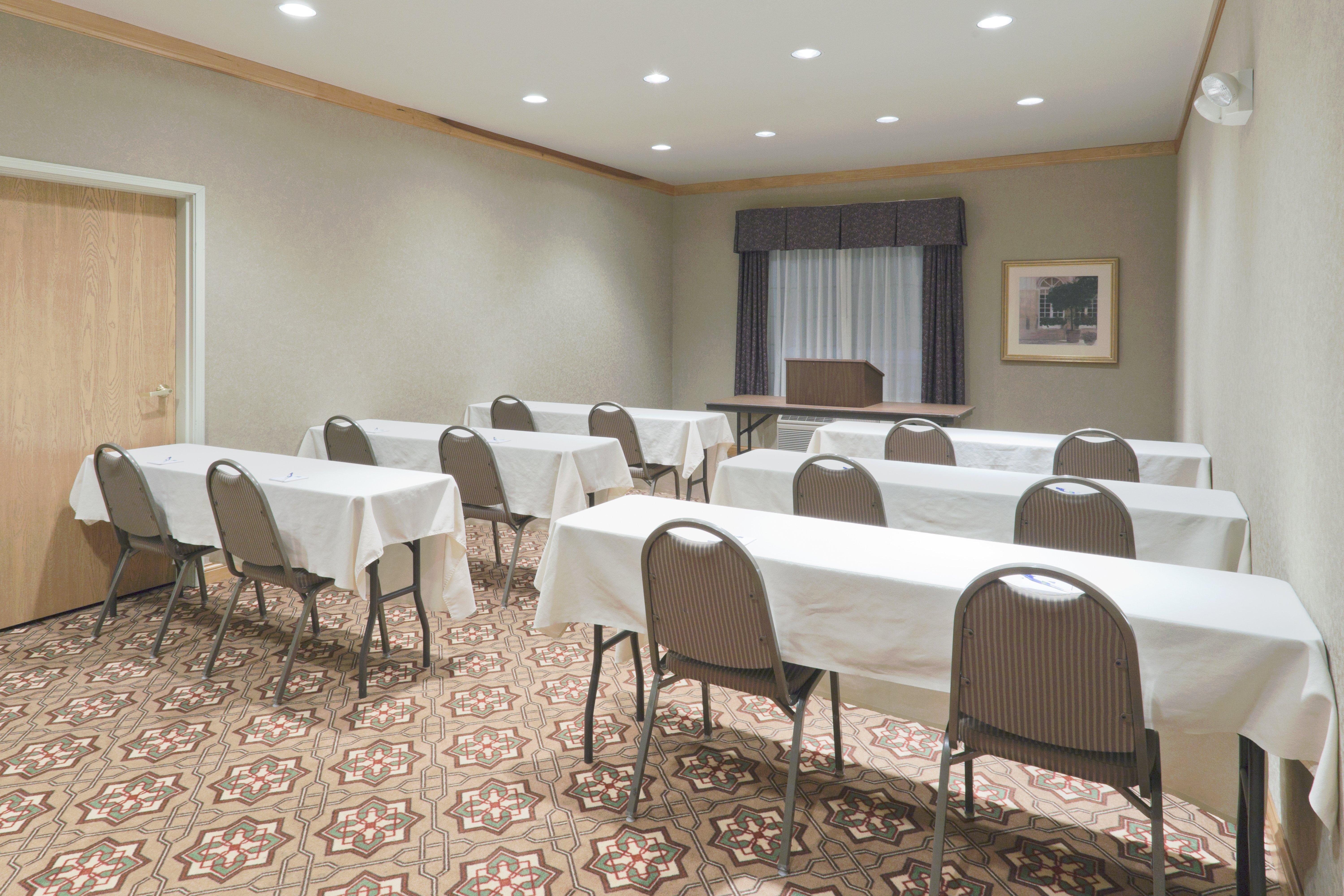 Holiday Inn Express Greensburg By Ihg Exteriör bild